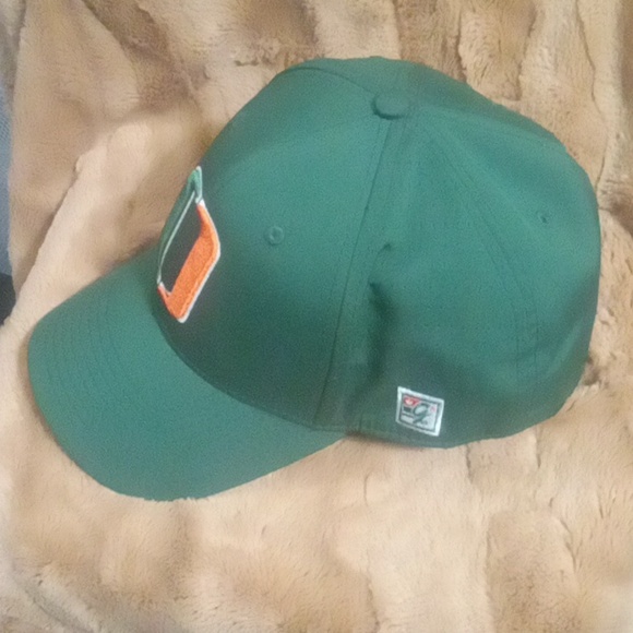 Hat - Picture 4 of 4